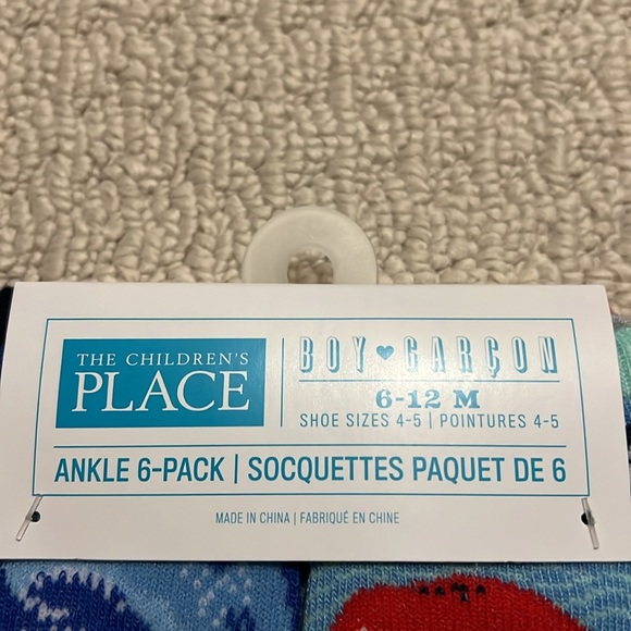 NWT -Toddler Fish Themed Ankle Socks with grips on bottom - 6 pairs.  Size 6-12M - Picture 2 of 8